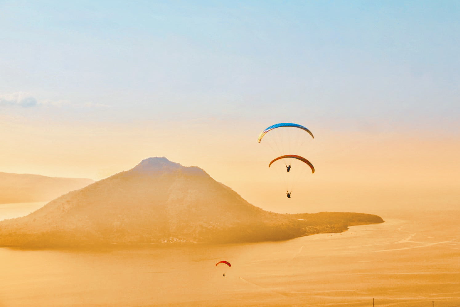 Aktivitas Paralayang Merapi
